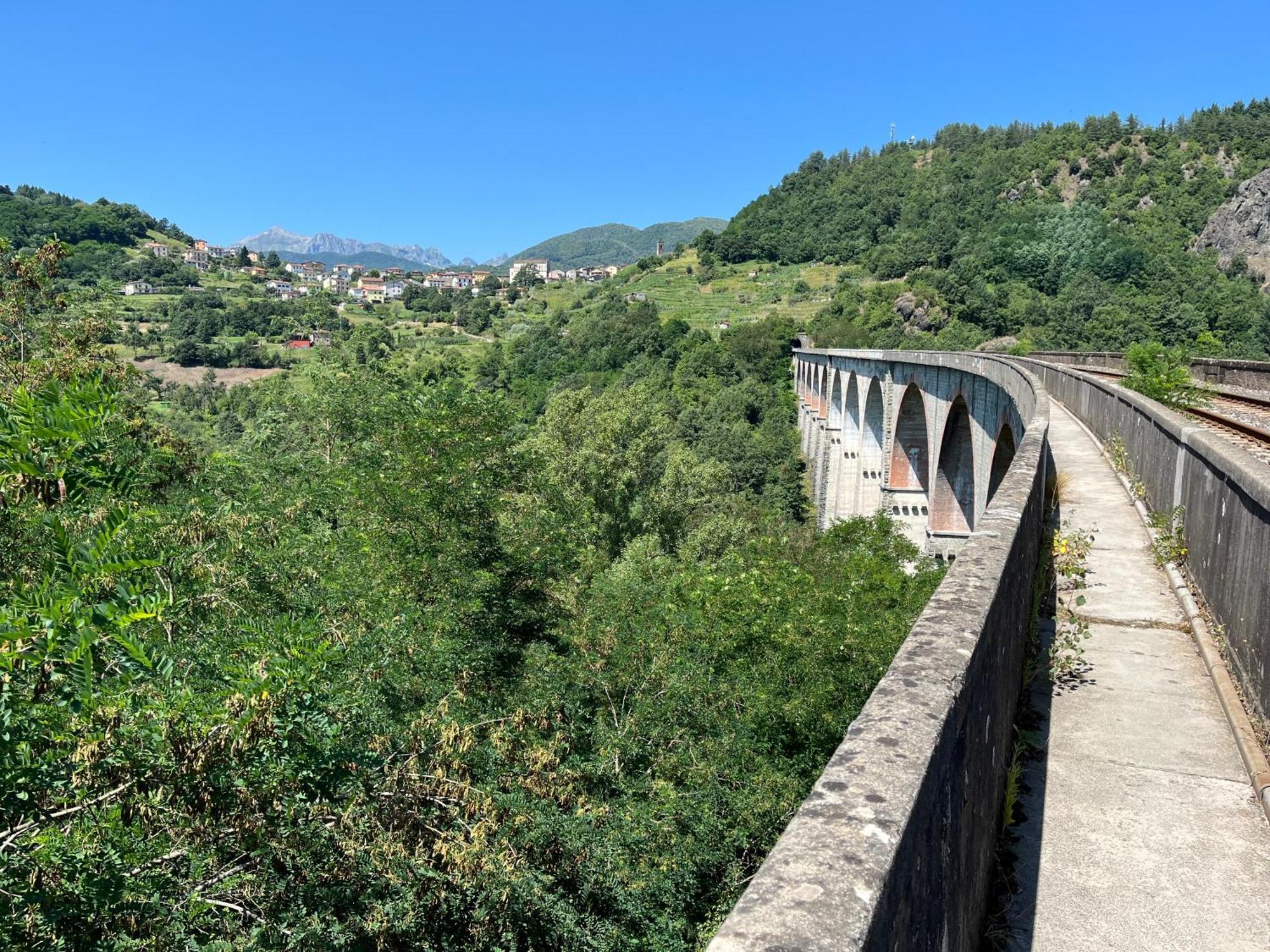 Borgo Del Sole Agriturismo Poggio  Luaran gambar